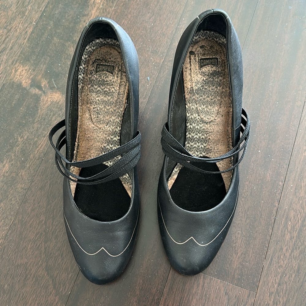 Black camper heels